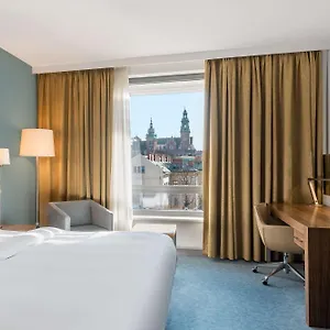 5* מלון Radisson Blu