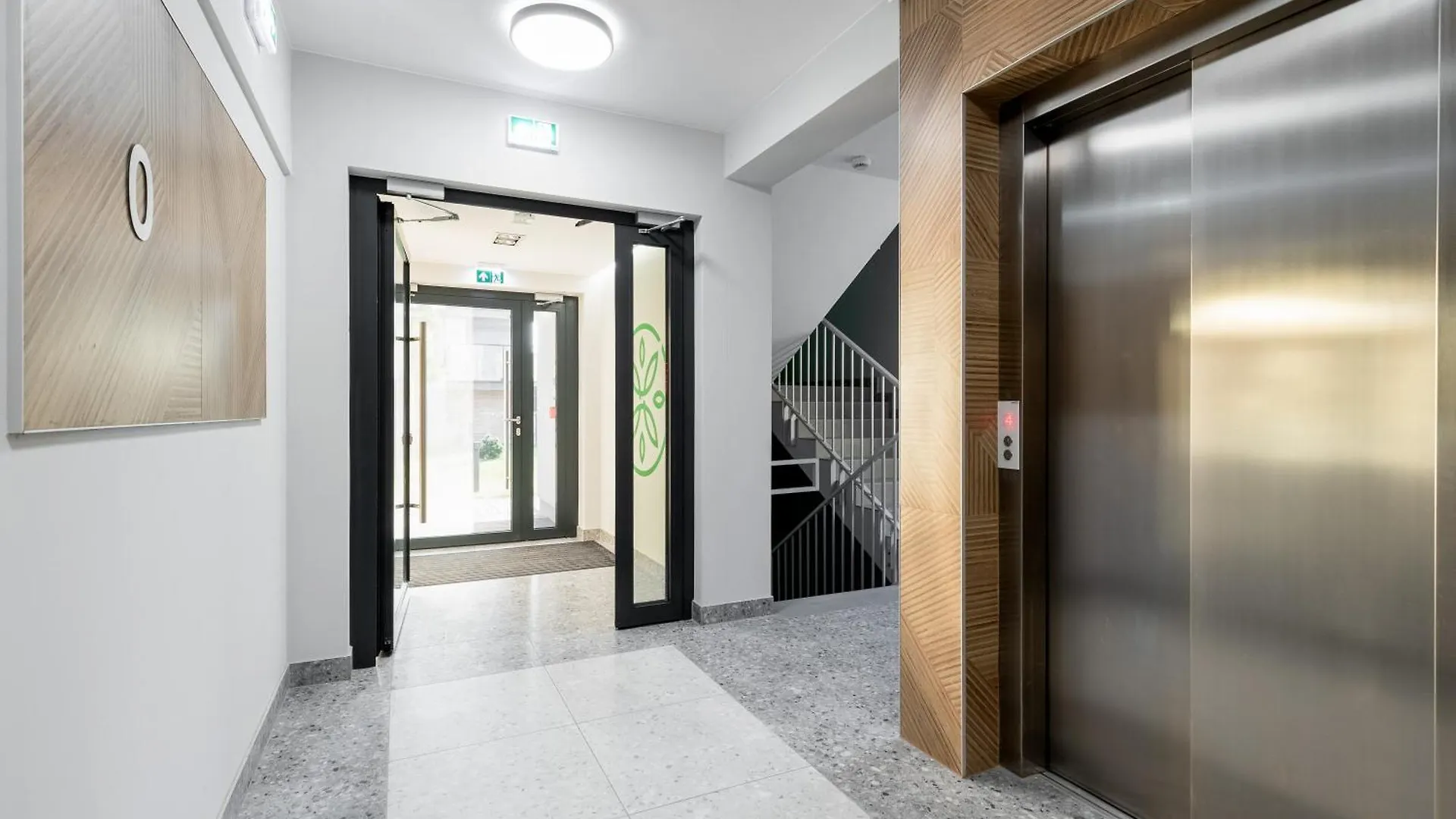 Czerwone Maki Studio With Garden Cracovia 0*,