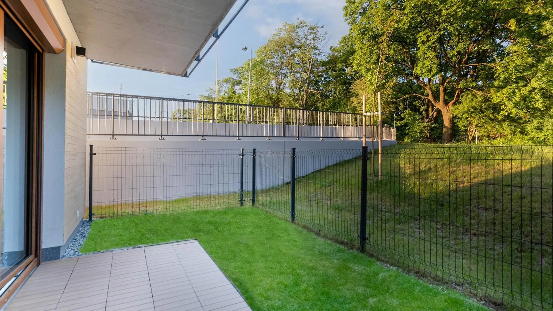 Appartamento Czerwone Maki Studio With Garden Cracovia